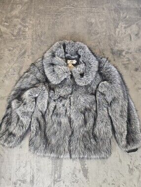 Short Length Silver Fox Style Faux Fur Jacket Size Small Gray New NWT